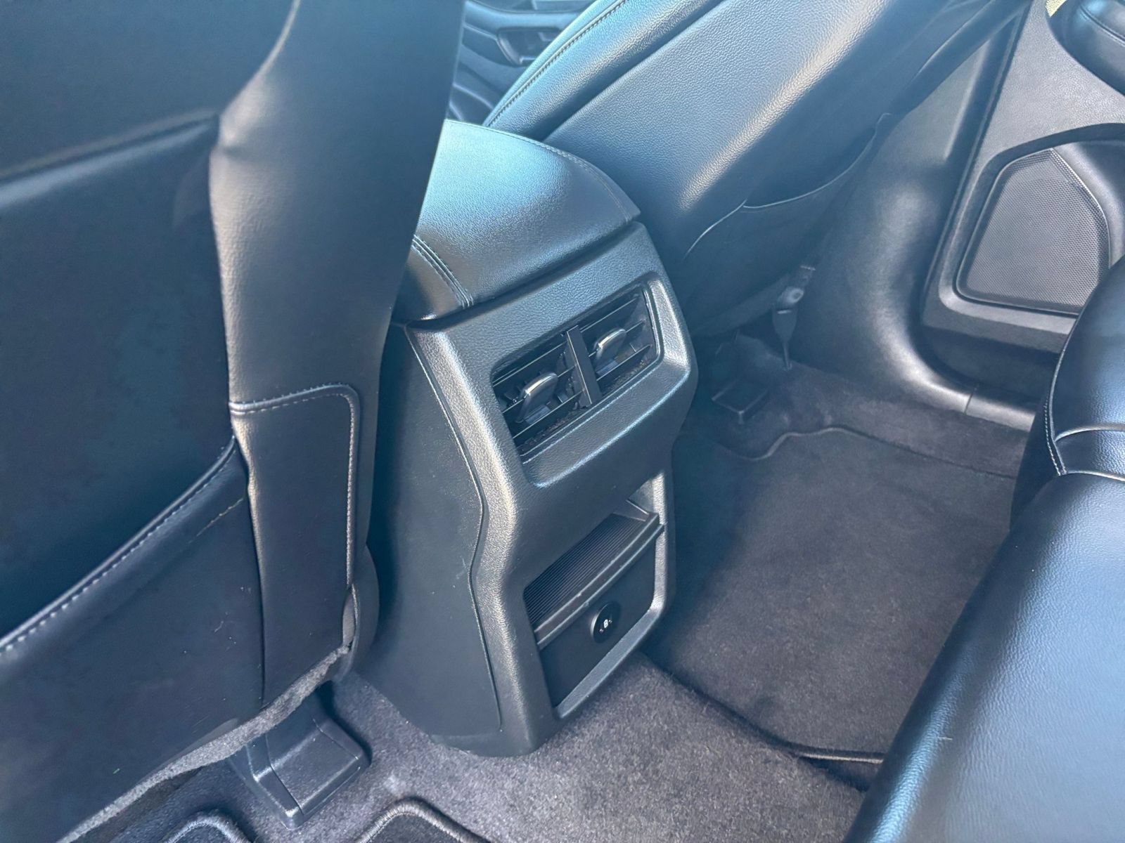 Thumbnail: 2024 Ford Edge - 24