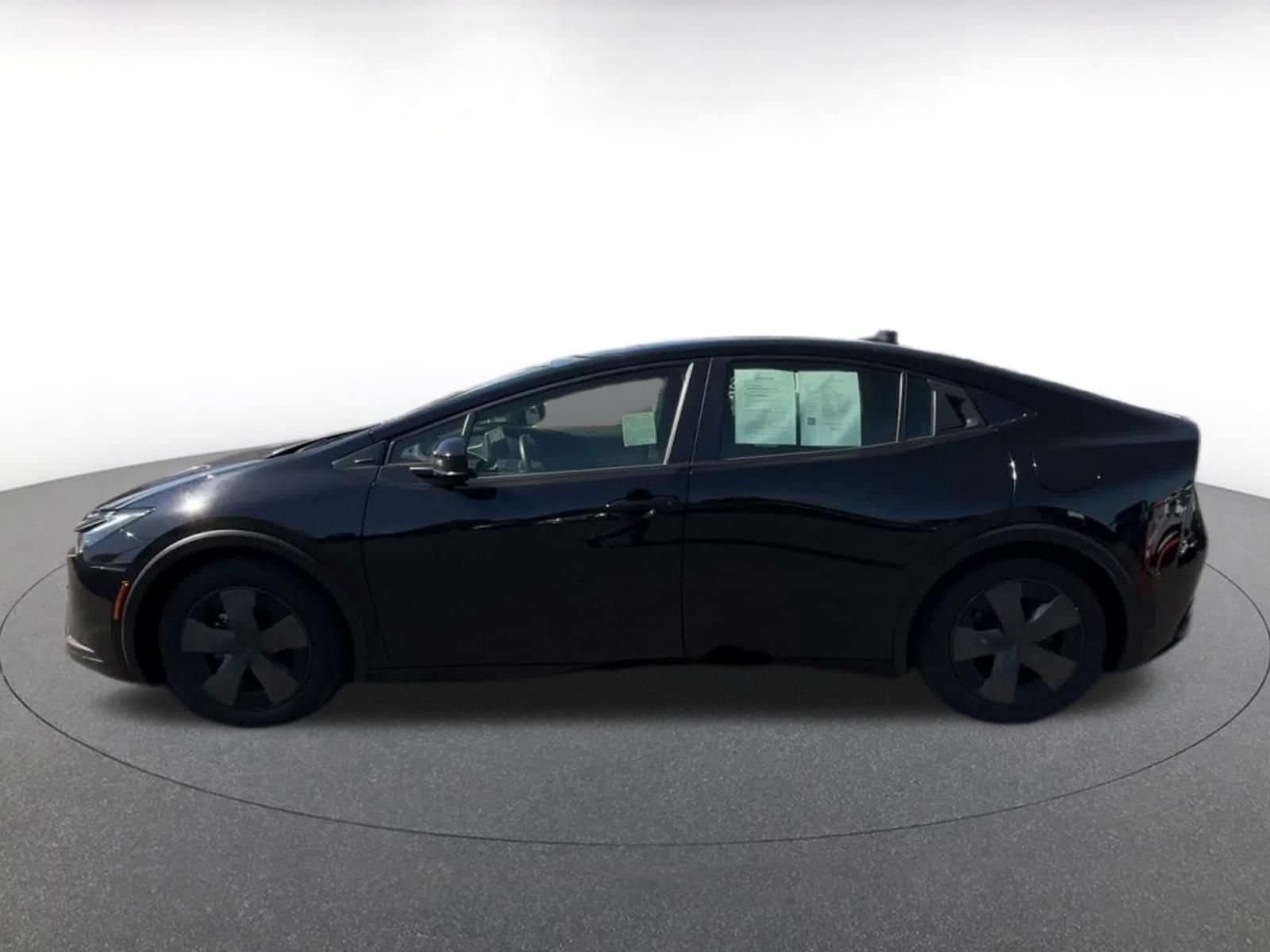 Thumbnail: 2025 Toyota Prius - 9