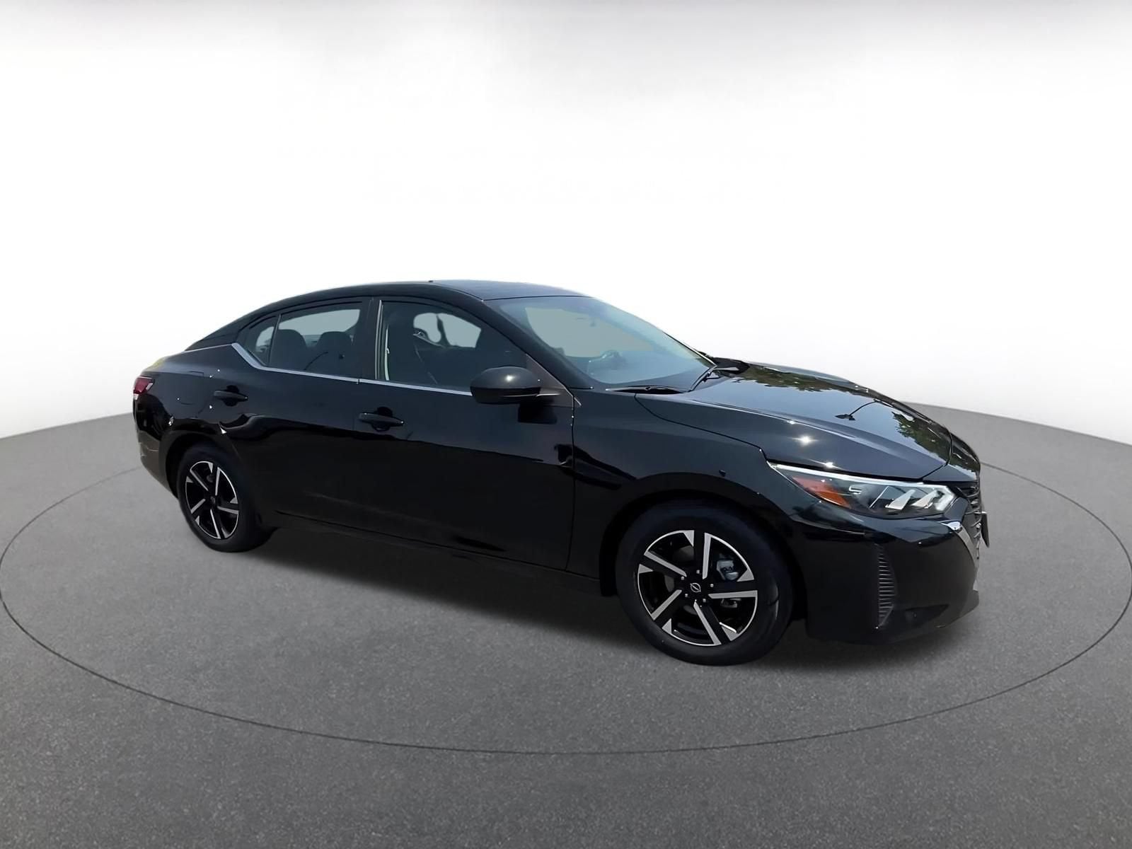 Thumbnail: 2025 Nissan Sentra - 2