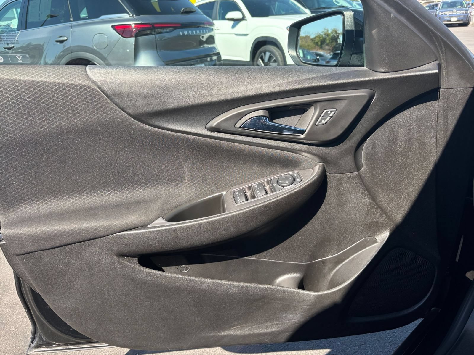Thumbnail: 2023 Chevrolet Malibu - 18