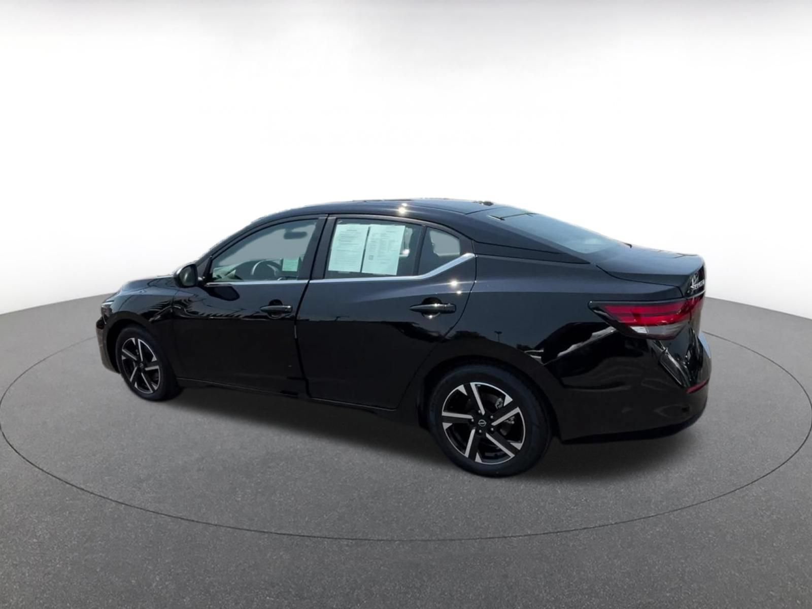 Thumbnail: 2025 Nissan Sentra - 9