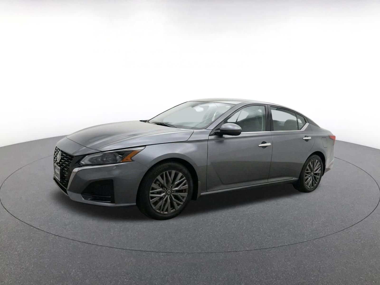 Thumbnail: 2025 Nissan Altima - 4