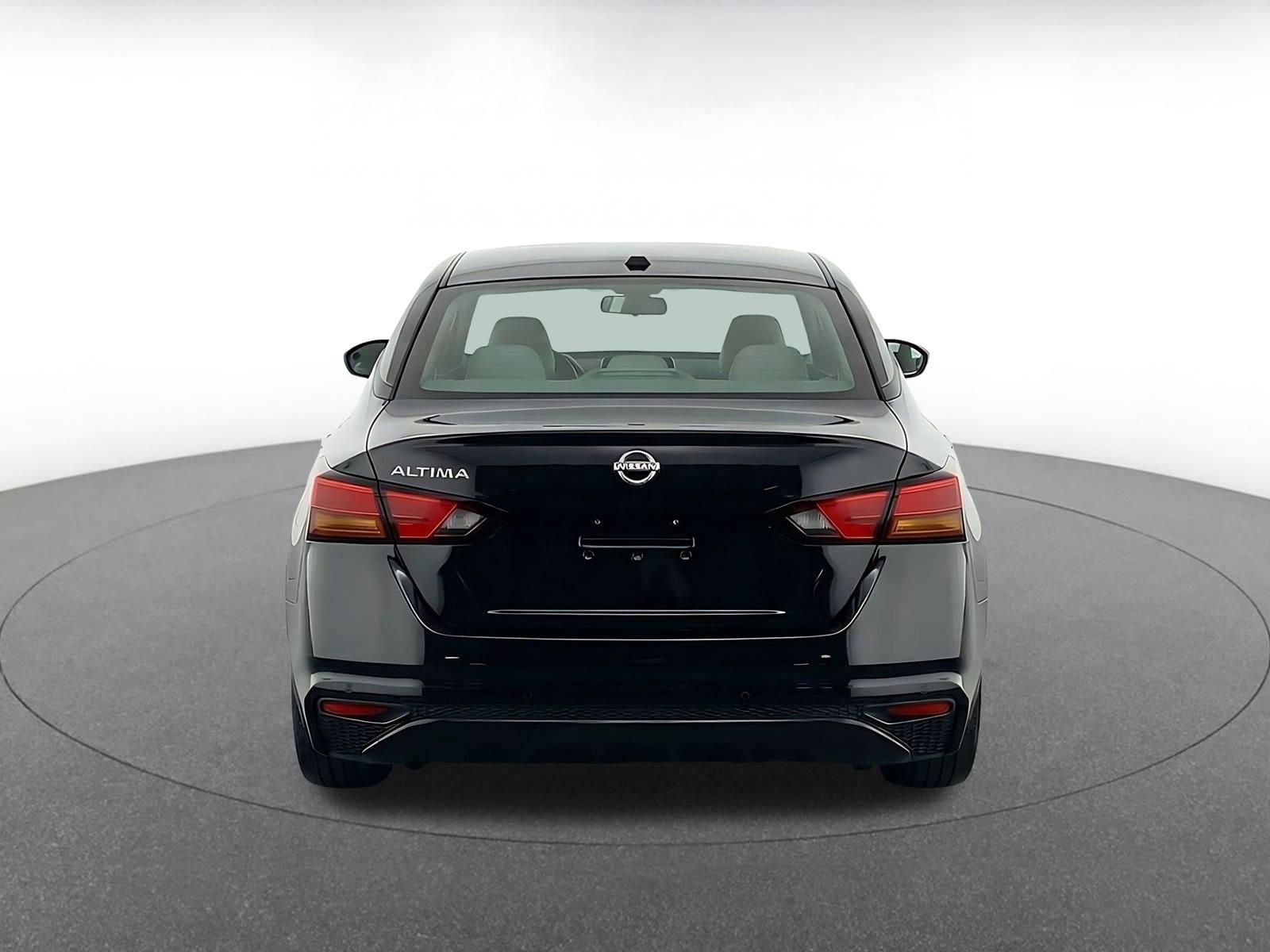 Thumbnail: 2025 Nissan Altima - 10