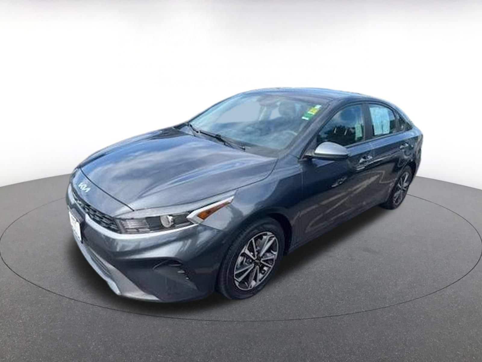 Thumbnail: 2023 Kia Forte - 2