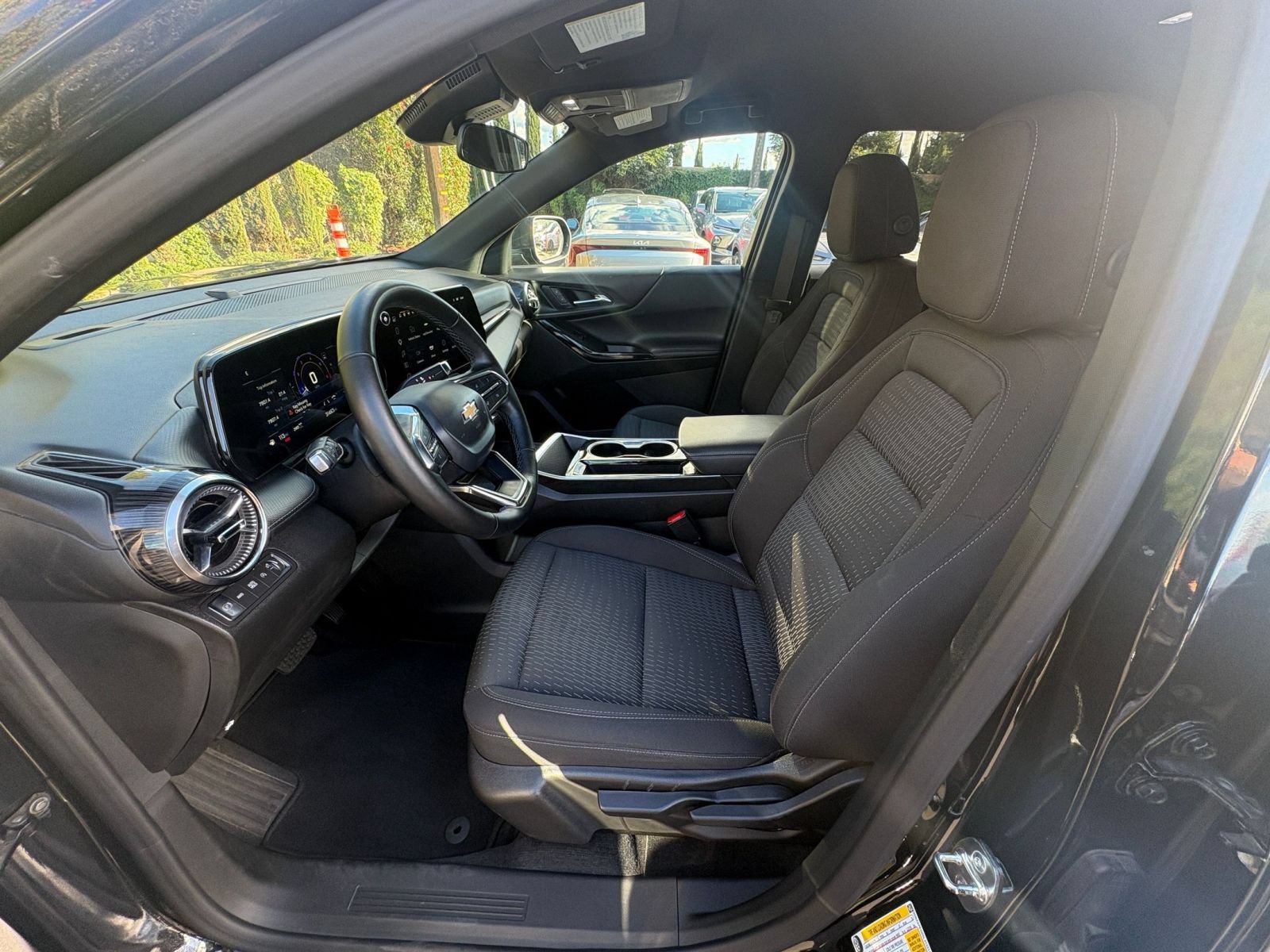 Thumbnail: 2025 Chevrolet Equinox - 27