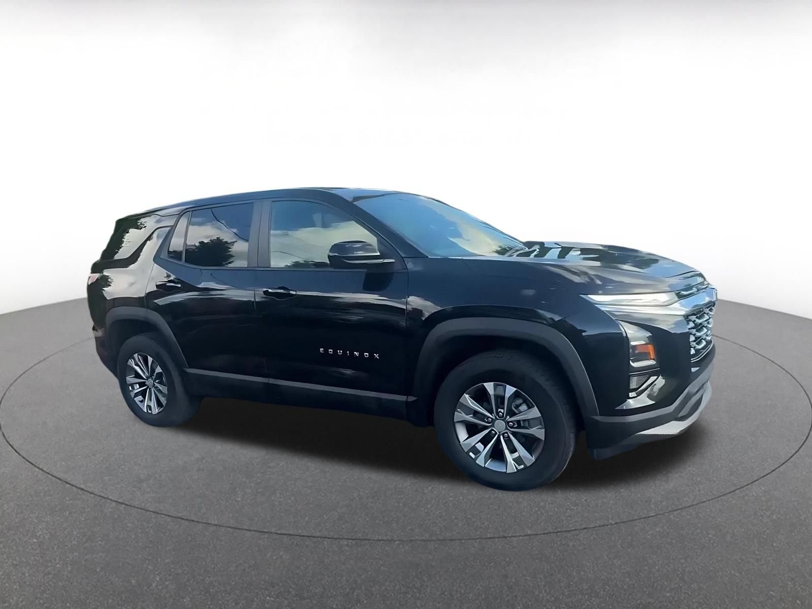Thumbnail: 2025 Chevrolet Equinox - 2