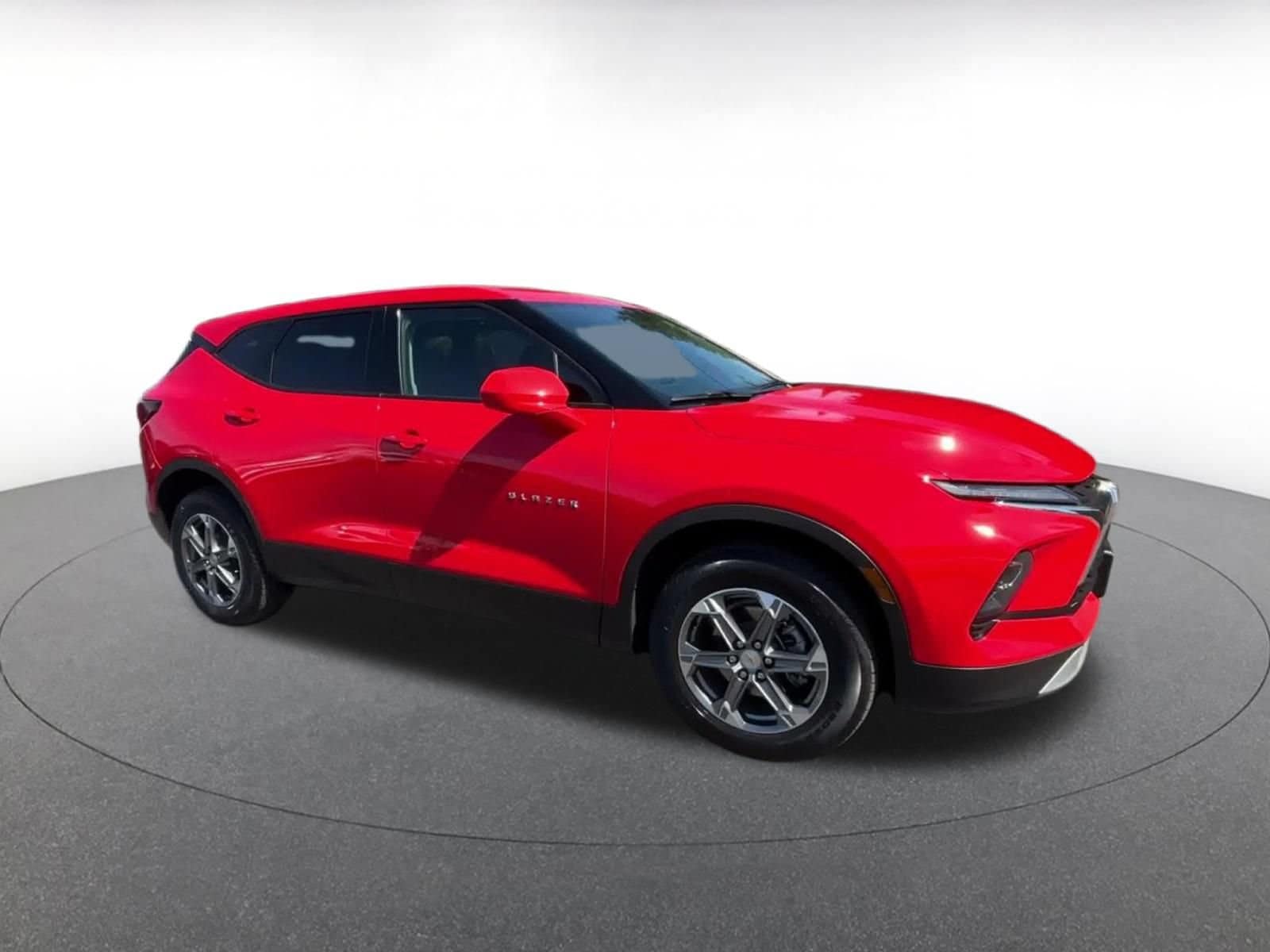 Thumbnail: 2026 Chevrolet Blazer - 2