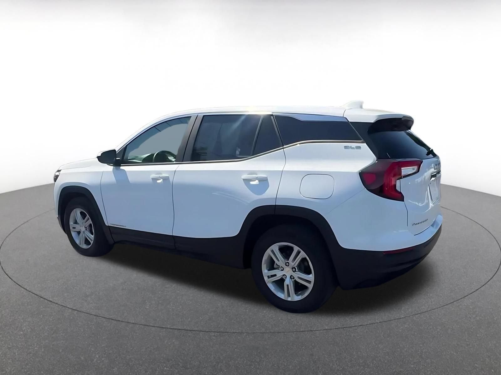 Thumbnail: 2024 GMC Terrain - 9