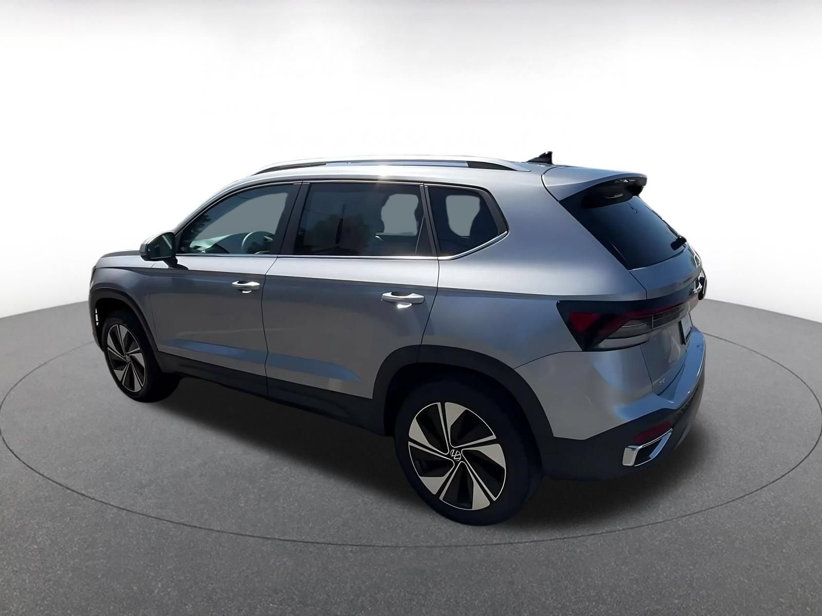 Thumbnail: 2026 Volkswagen Taos - 9