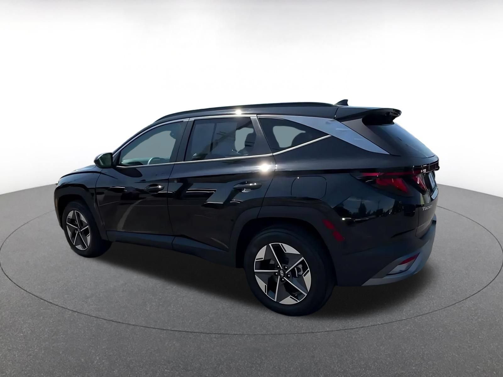 Thumbnail: 2026 Hyundai Tucson - 9