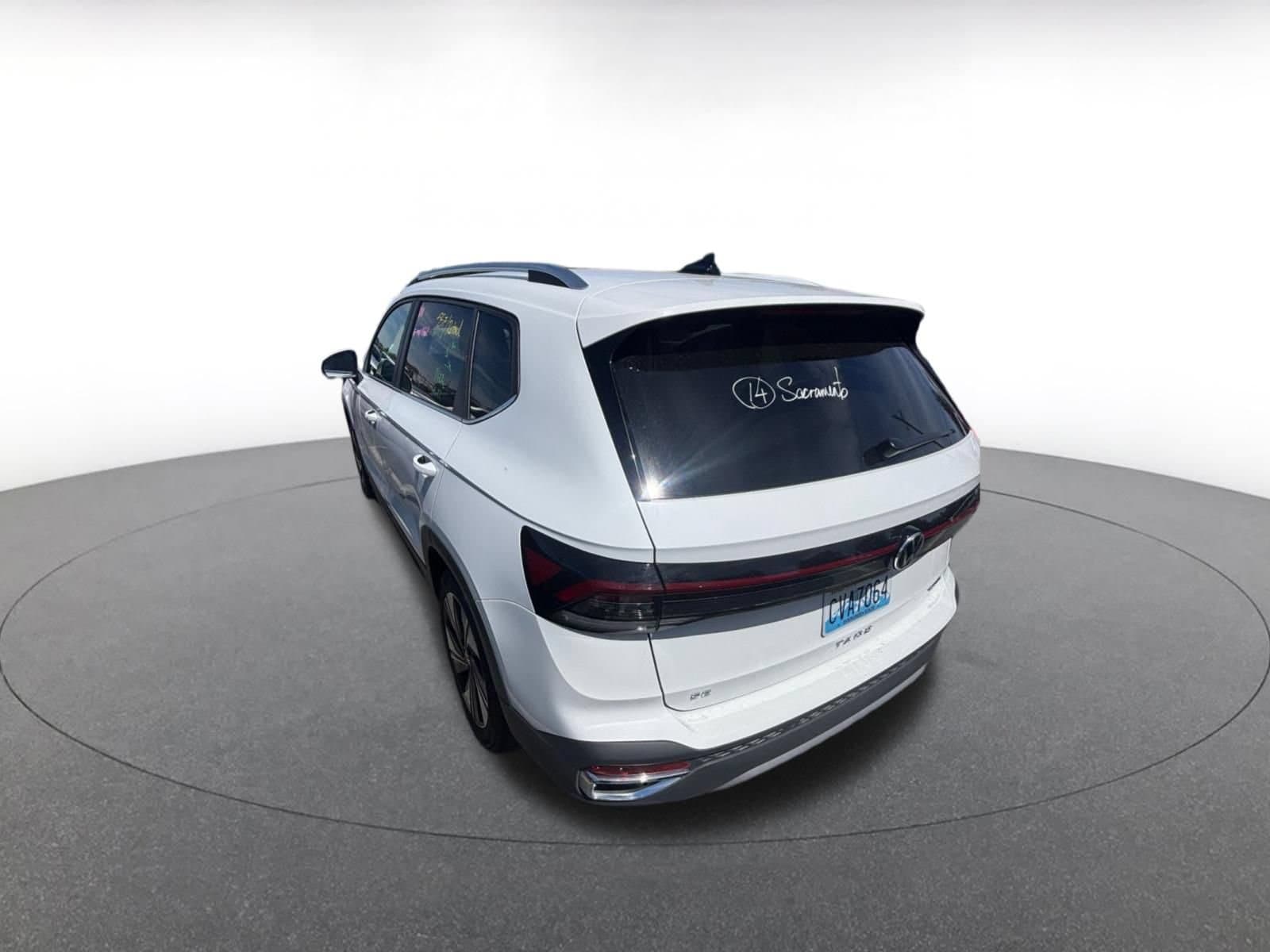 Thumbnail: 2026 Volkswagen Taos - 14