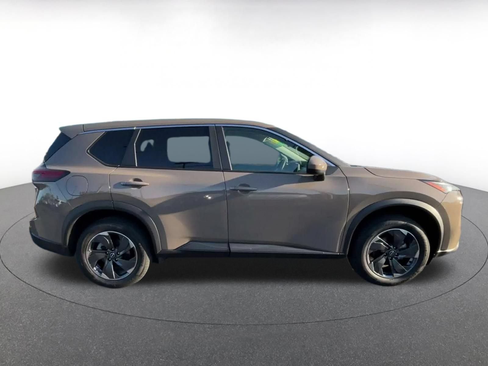 Thumbnail: 2025 Nissan Rogue - 15