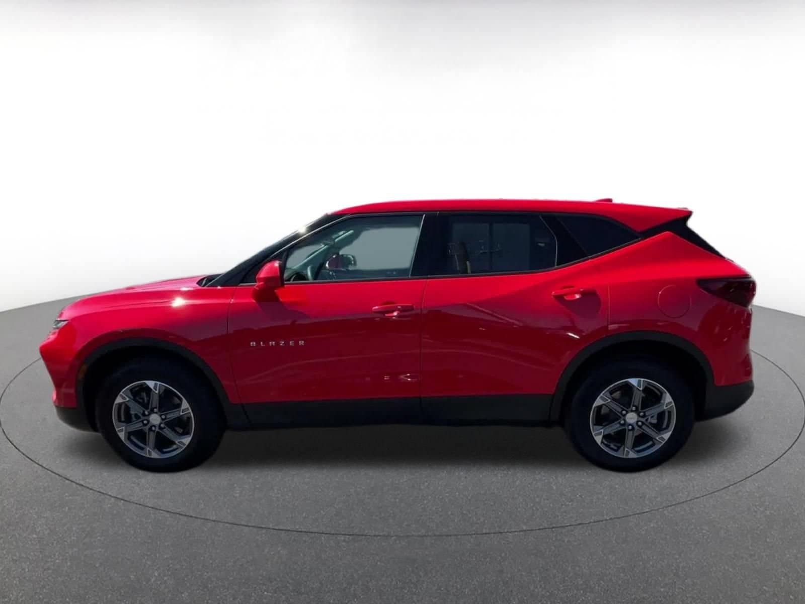 Thumbnail: 2025 Chevrolet Blazer - 8