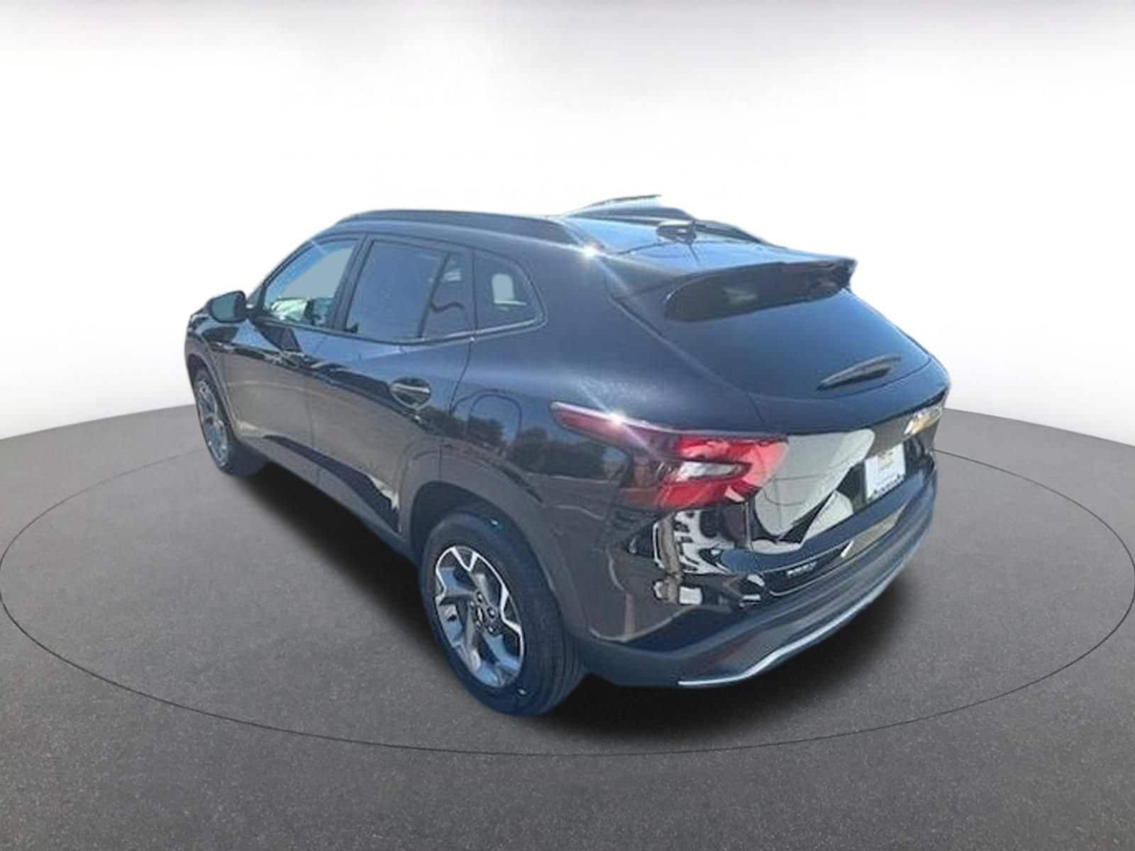 Thumbnail: 2025 Chevrolet Trax - 6