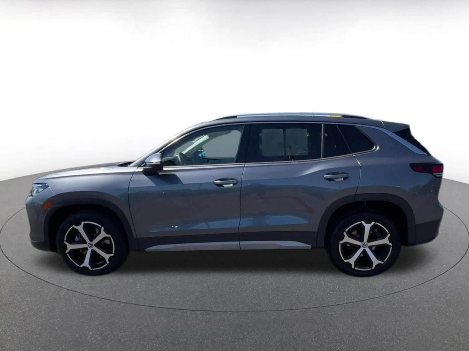 Thumbnail: 2026 Volkswagen Tiguan - 8