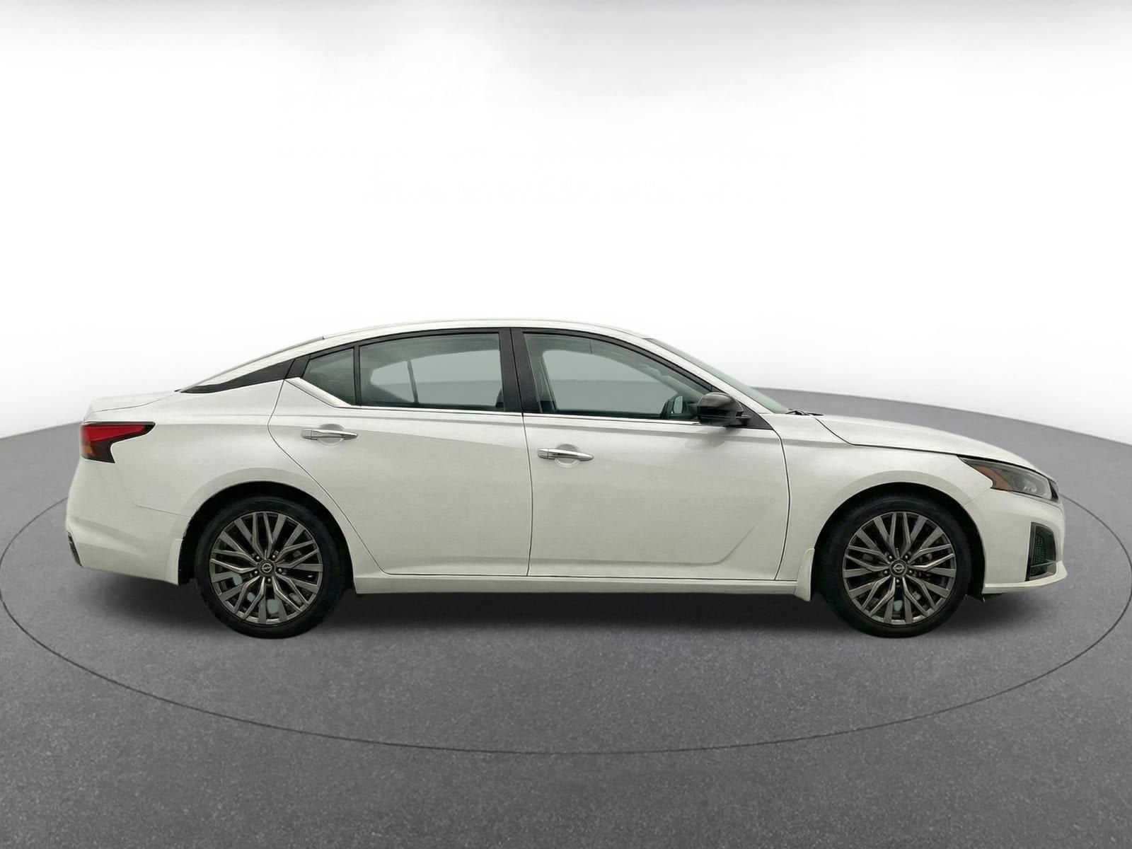 Thumbnail: 2025 Nissan Altima - 12