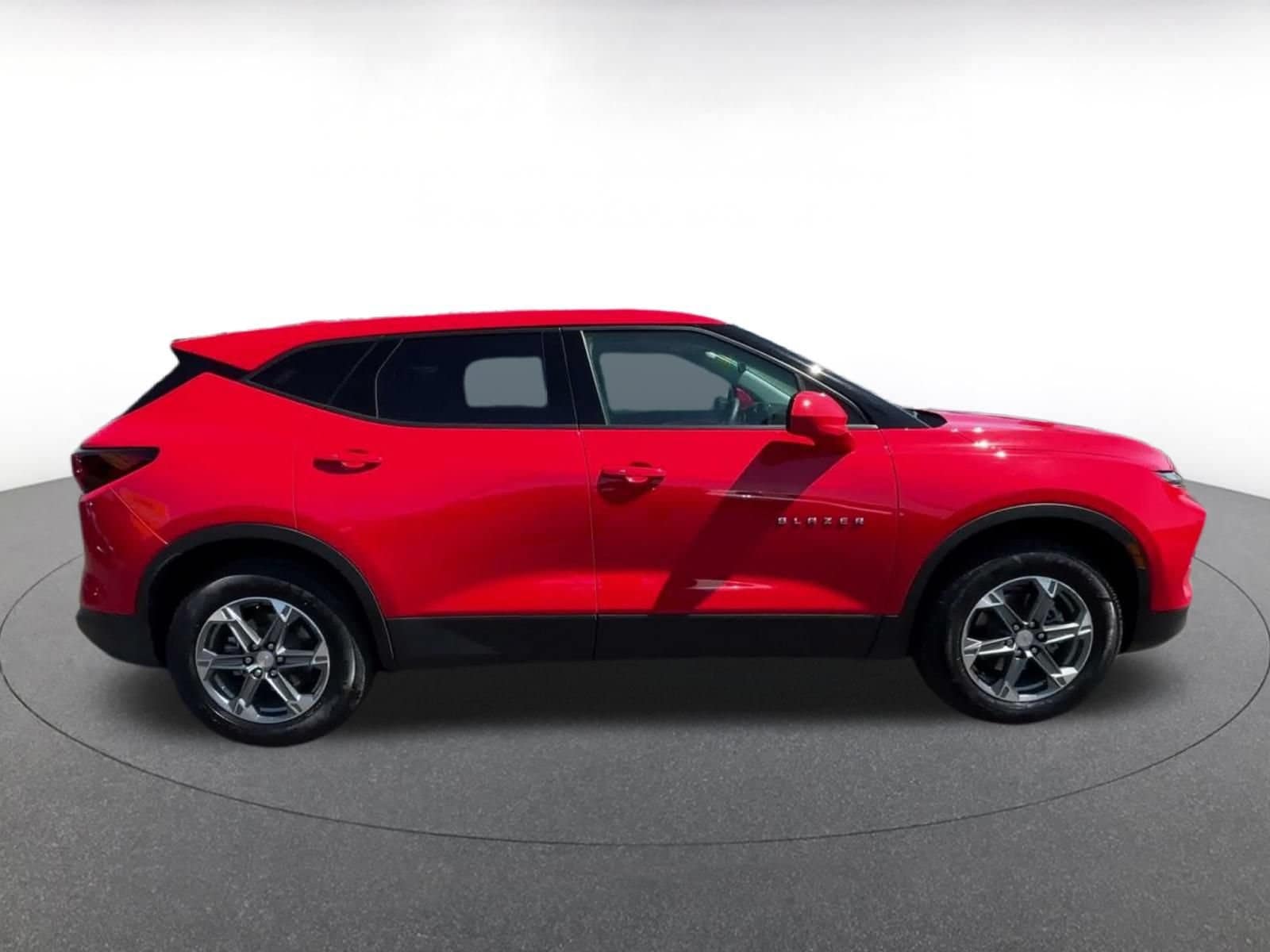 Thumbnail: 2025 Chevrolet Blazer - 15