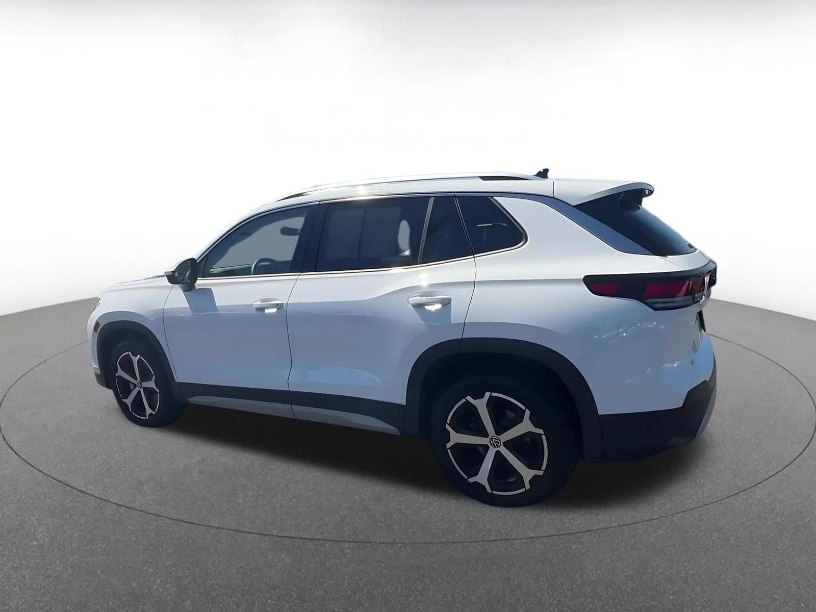 Thumbnail: 2026 Volkswagen Tiguan - 9
