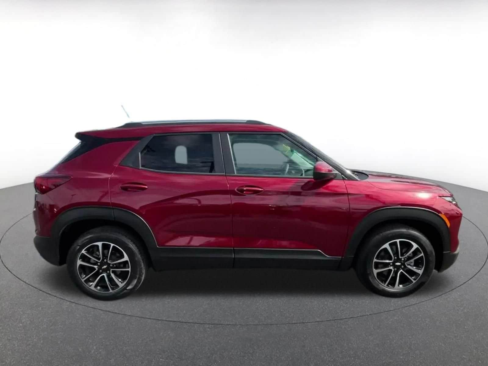 Thumbnail: 2025 Chevrolet TrailBlazer - 15