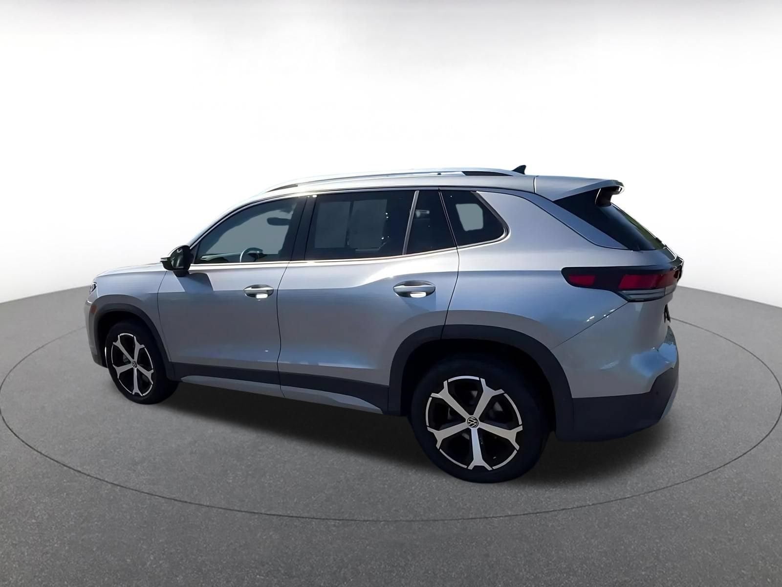 Thumbnail: 2026 Volkswagen Tiguan - 9