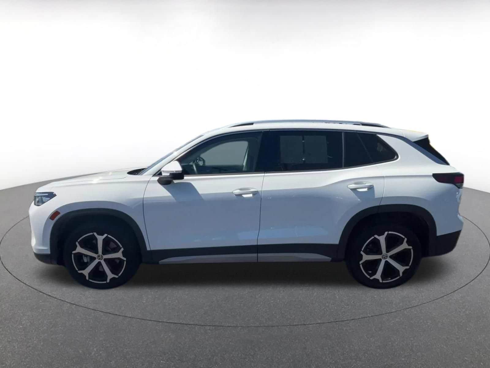 Thumbnail: 2026 Volkswagen Tiguan - 8