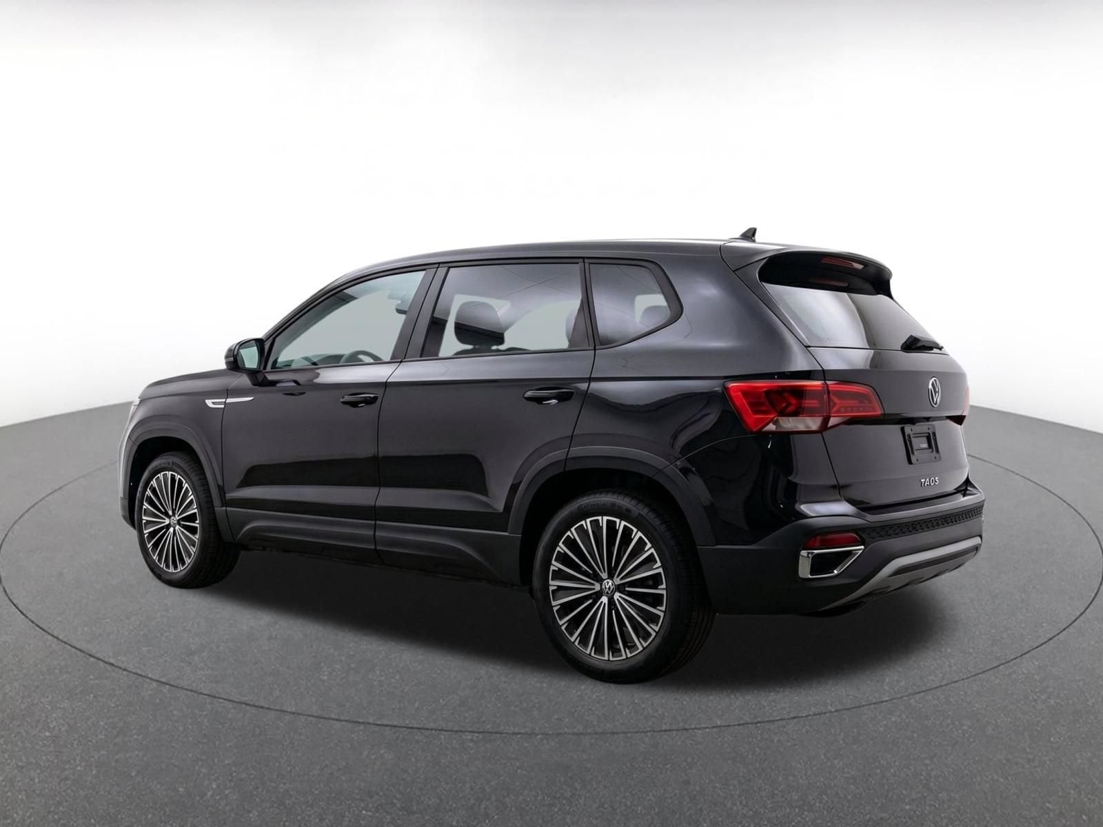 Thumbnail: 2026 Volkswagen Taos - 12