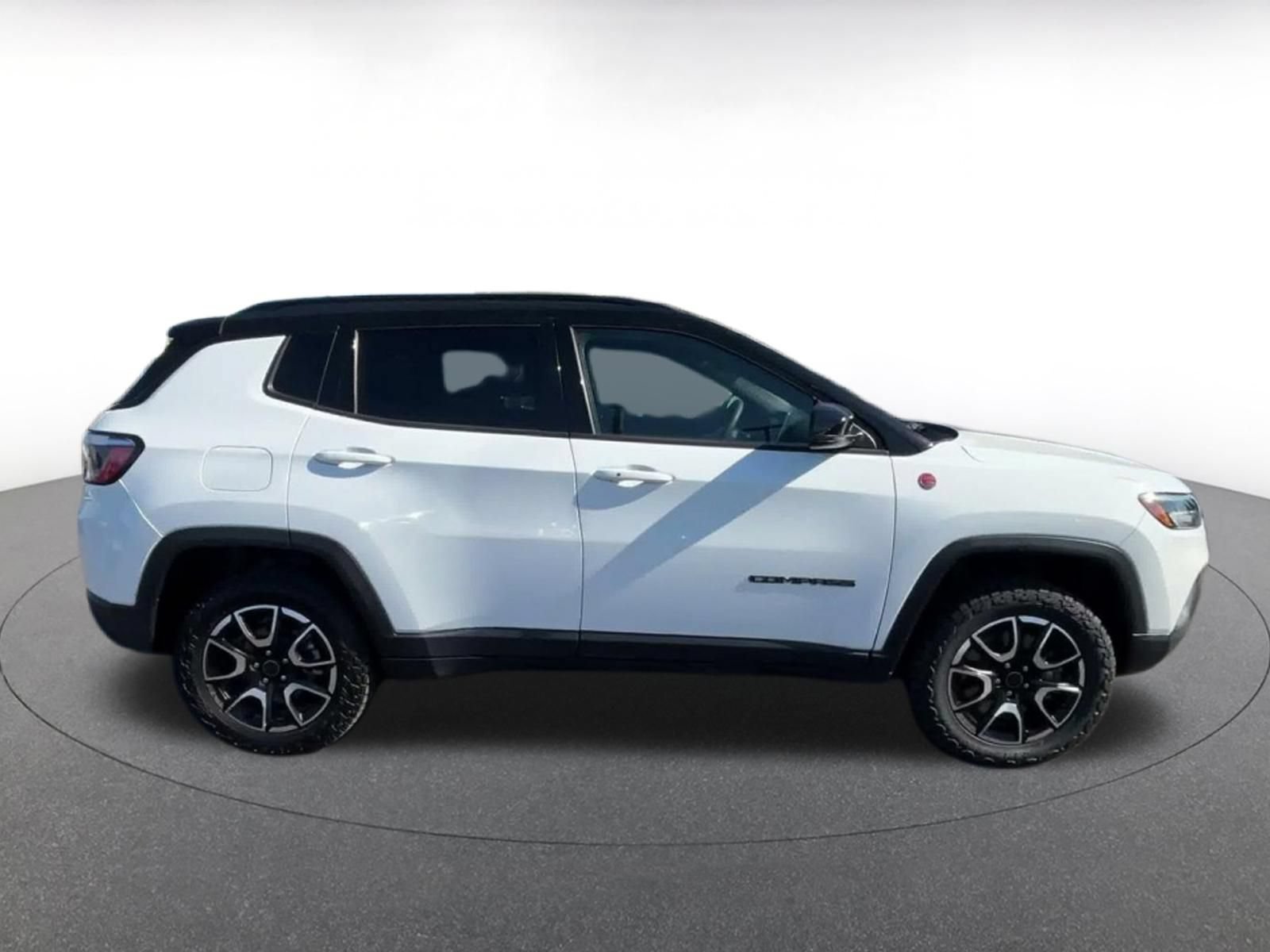 Thumbnail: 2025 Jeep Compass - 15