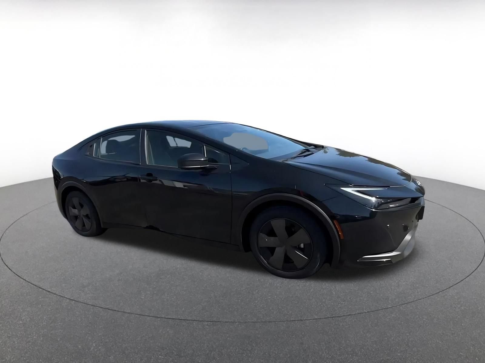 Thumbnail: 2025 Toyota Prius - 2