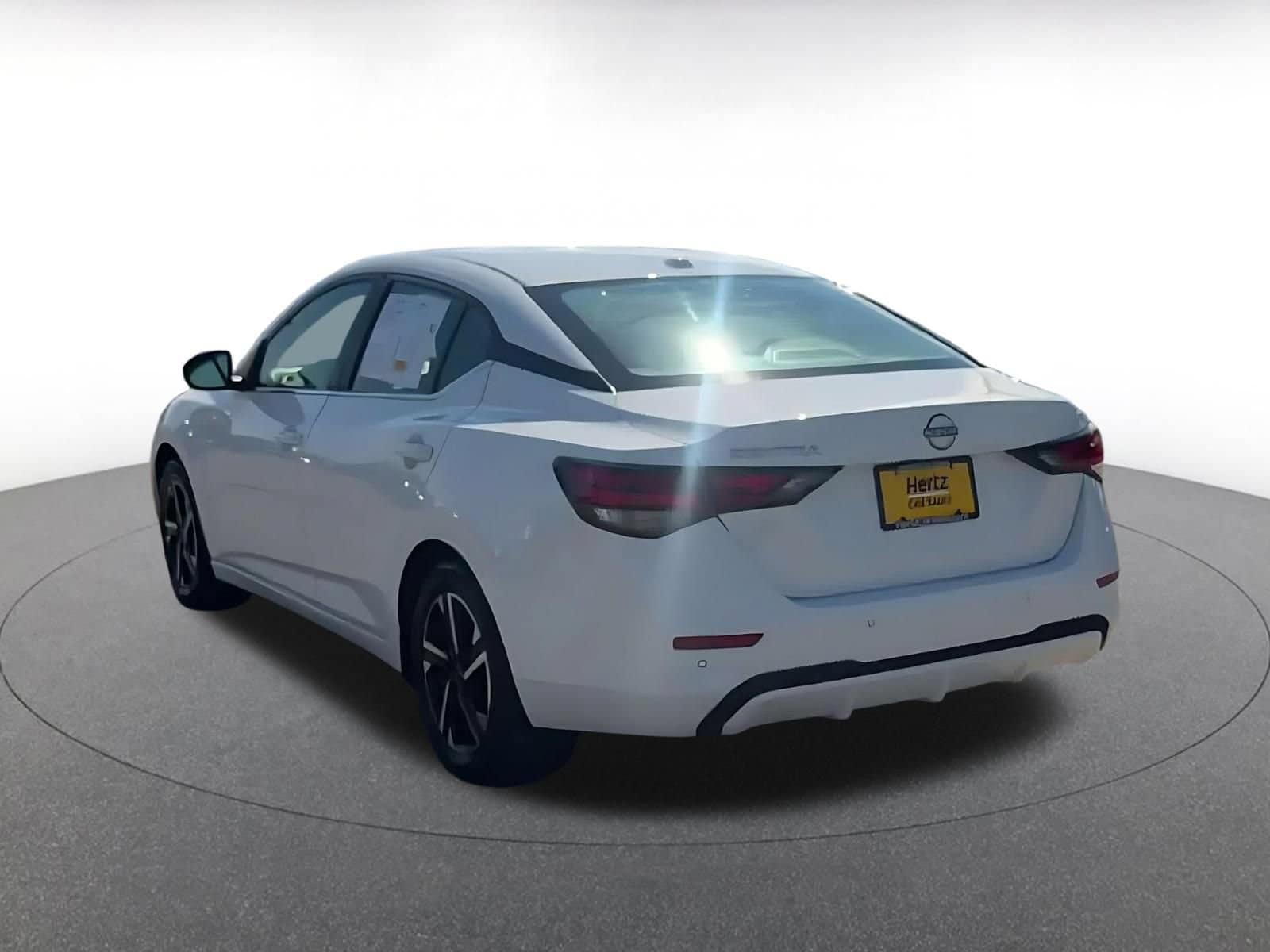 Thumbnail: 2025 Nissan Sentra - 10