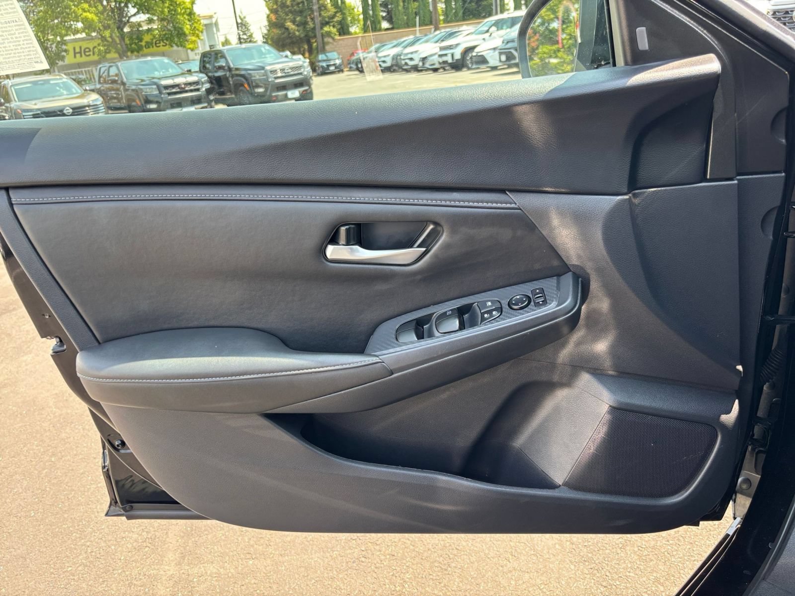 Thumbnail: 2025 Nissan Sentra - 18