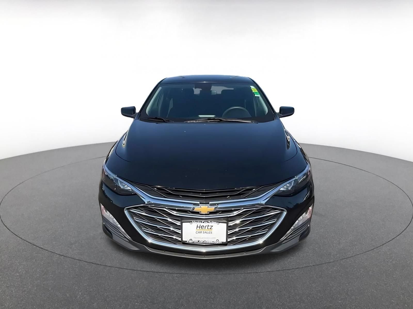 Thumbnail: 2023 Chevrolet Malibu - 4