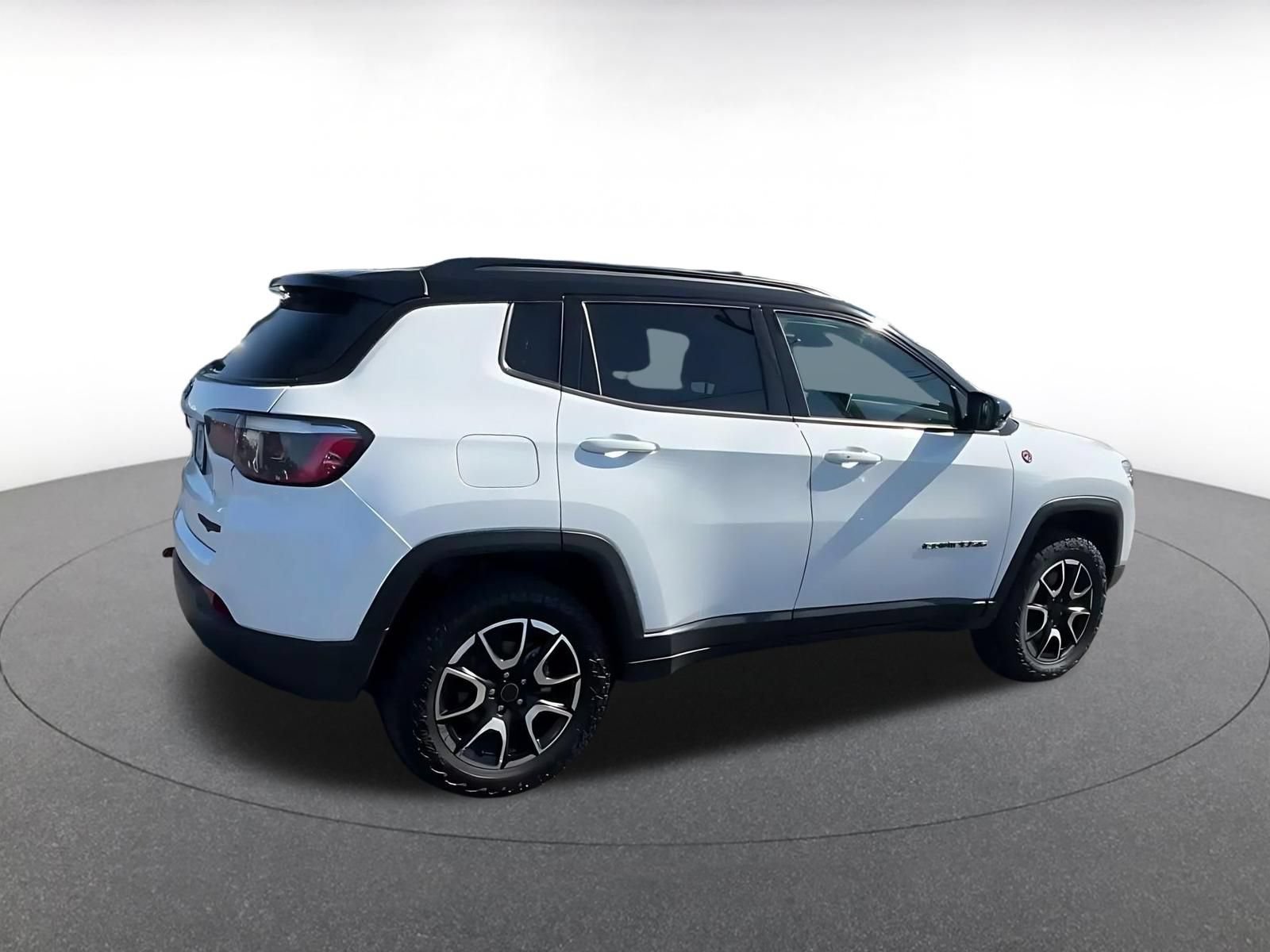 Thumbnail: 2025 Jeep Compass - 13