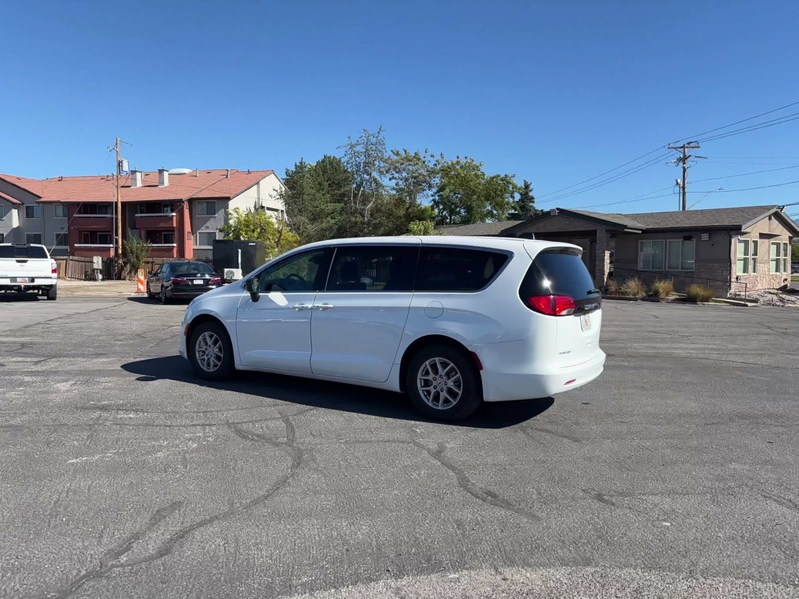 Thumbnail: 2024 Chrysler Voyager - 9