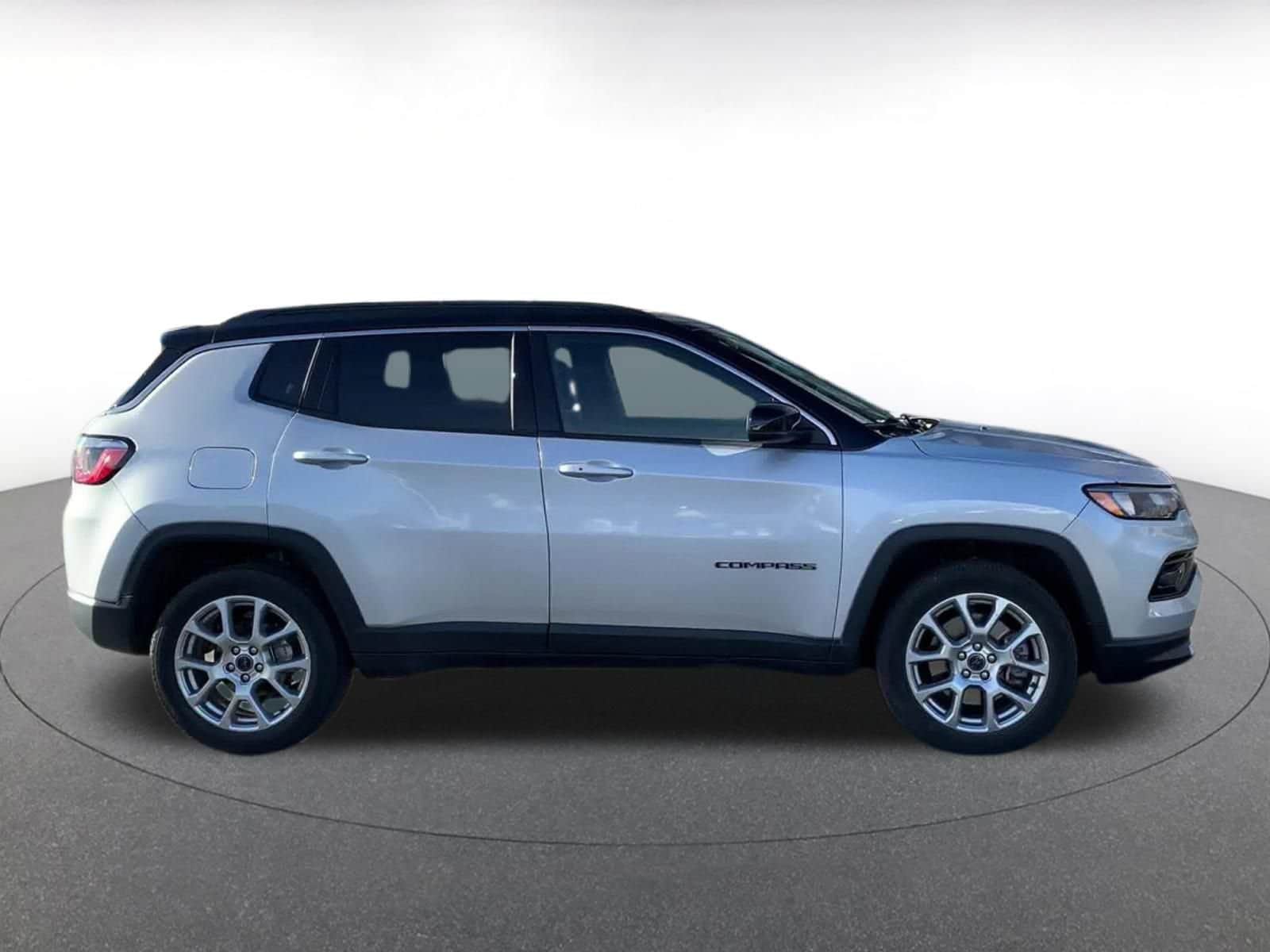 Thumbnail: 2025 Jeep Compass - 15