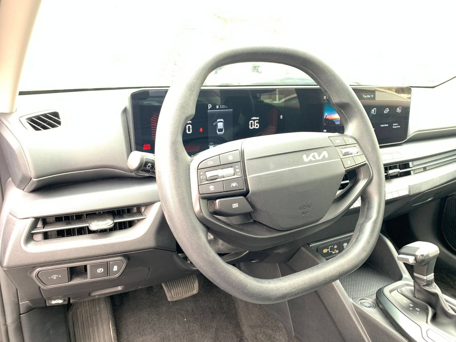 Thumbnail: 2025 Kia K4 - 32
