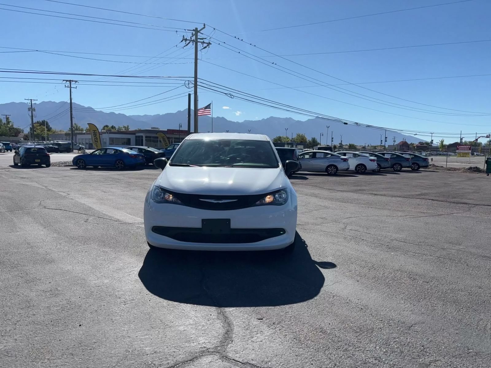 Thumbnail: 2024 Chrysler Voyager - 4