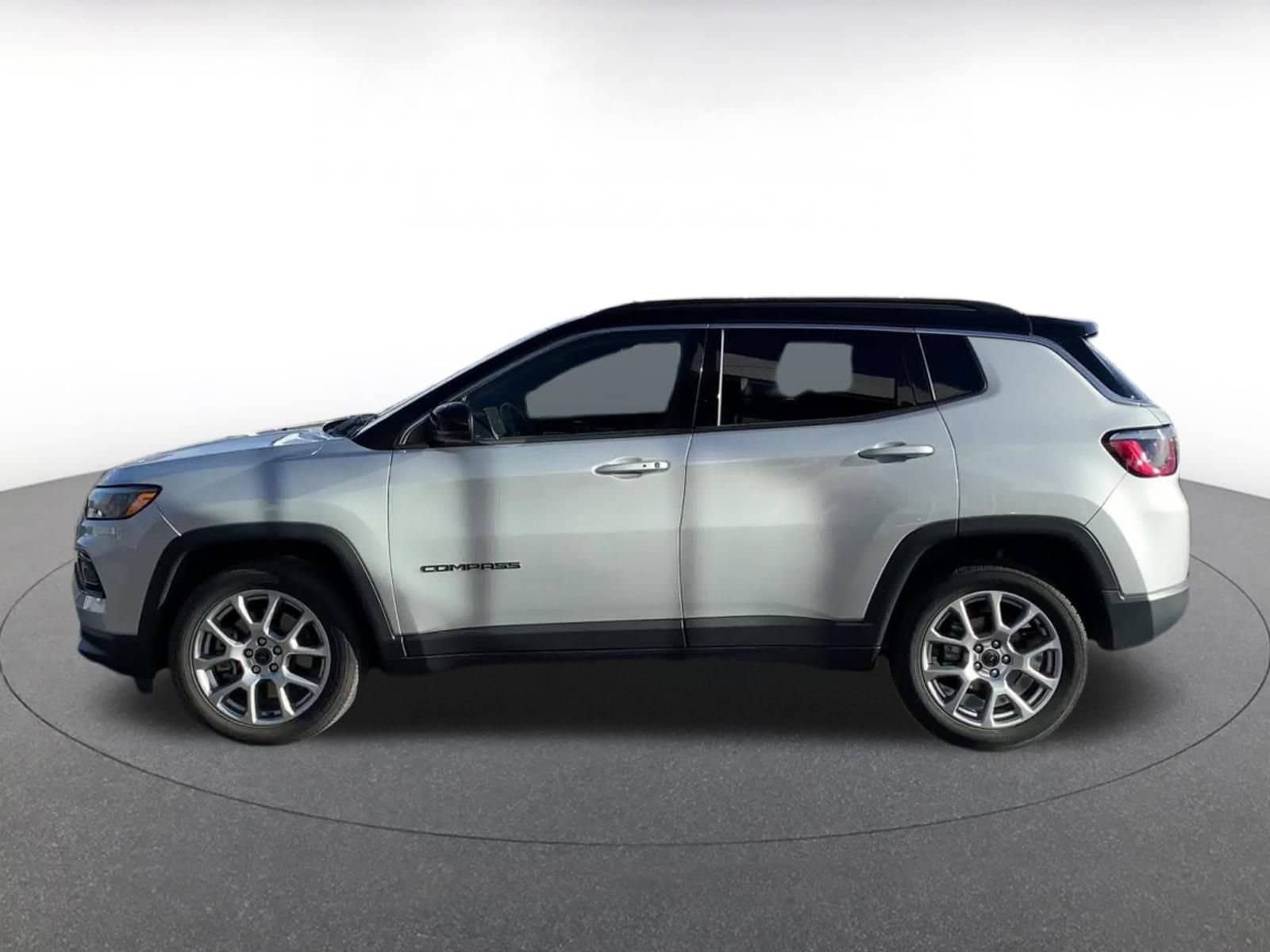 Thumbnail: 2025 Jeep Compass - 8
