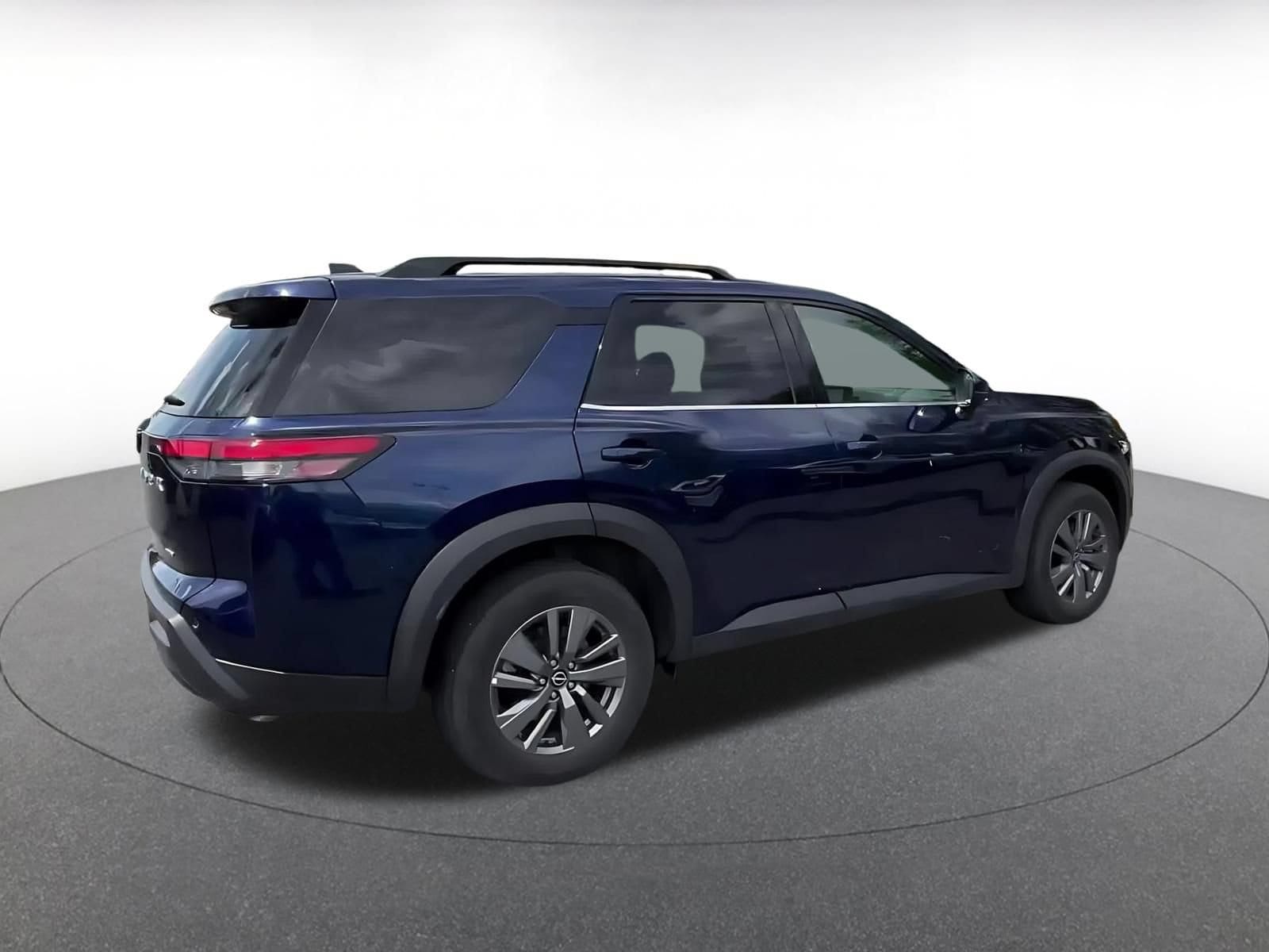 Thumbnail: 2025 Nissan Pathfinder - 14