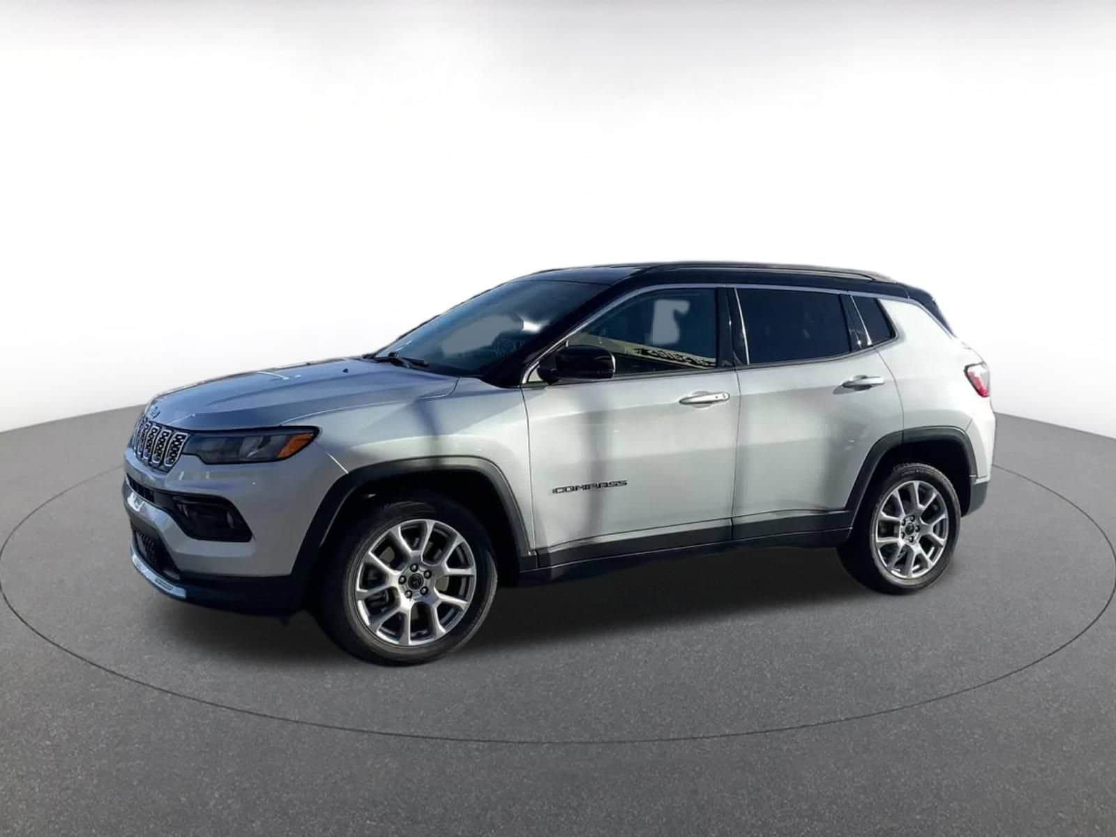 Thumbnail: 2025 Jeep Compass - 7