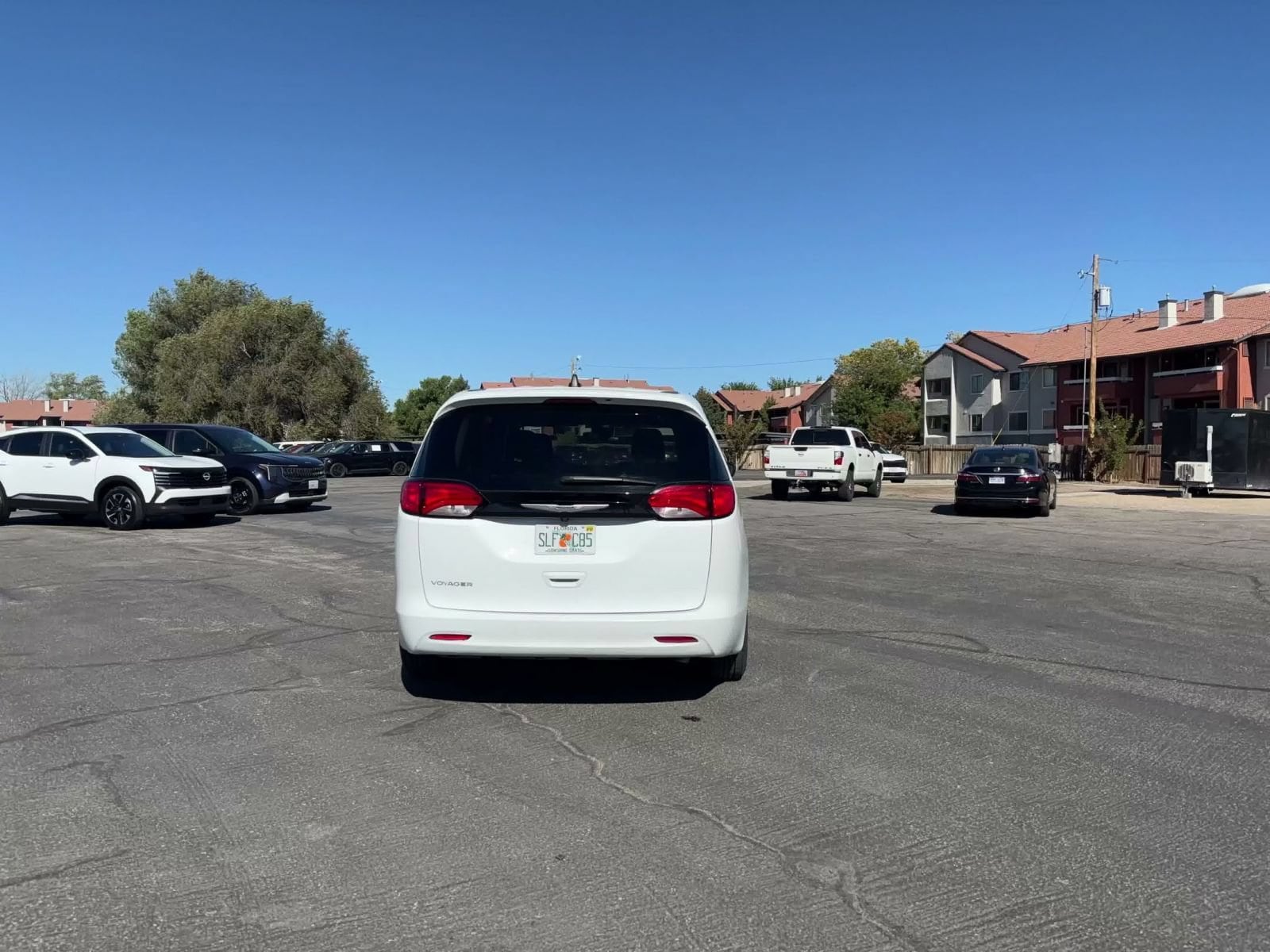 Thumbnail: 2024 Chrysler Voyager - 12