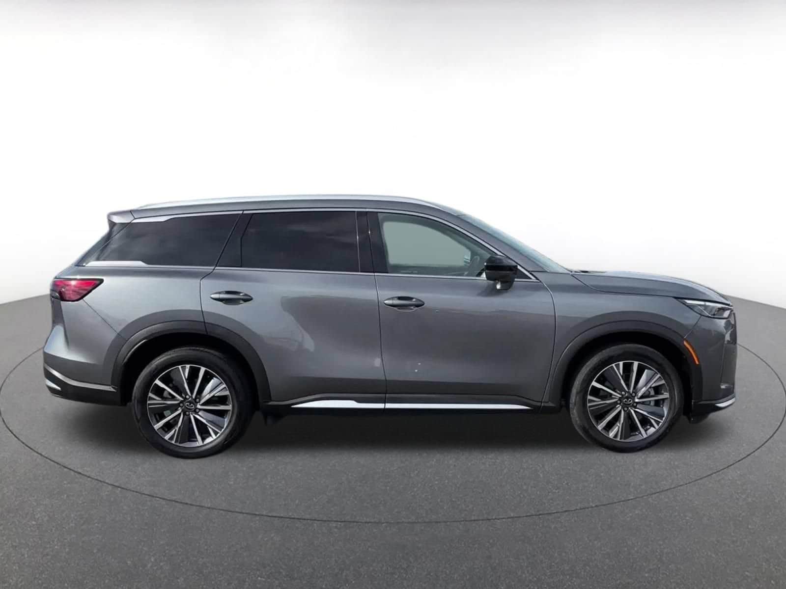 Thumbnail: 2026 INFINITI QX60 - 15