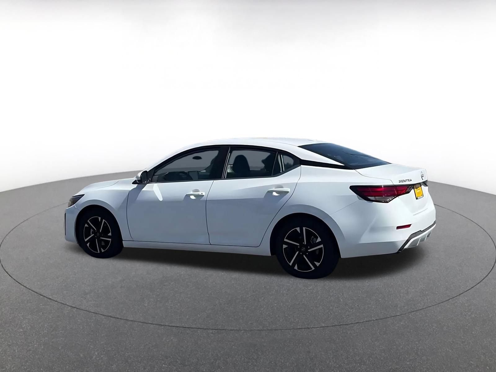 Thumbnail: 2025 Nissan Sentra - 9