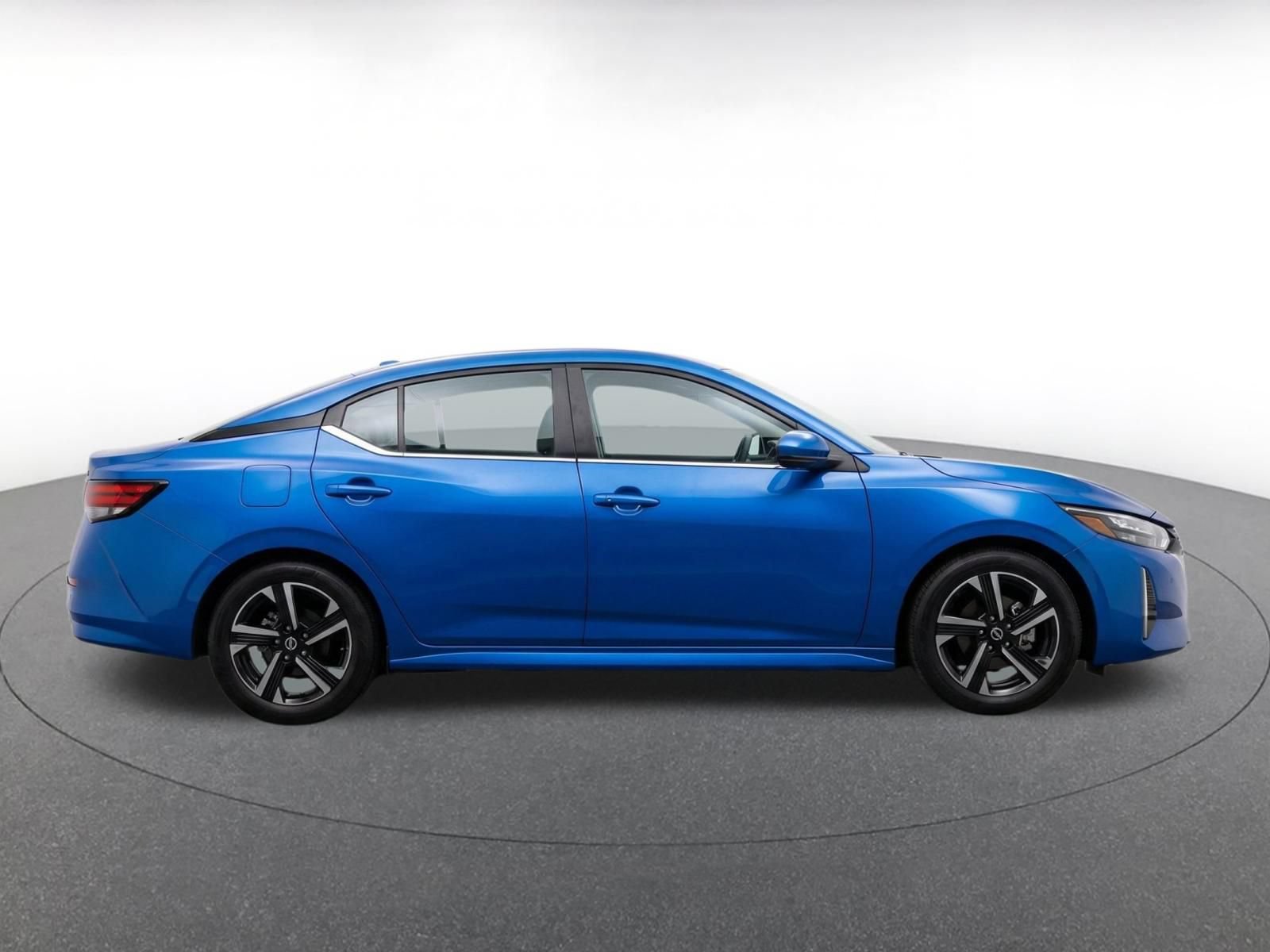 Thumbnail: 2025 Nissan Sentra - 9