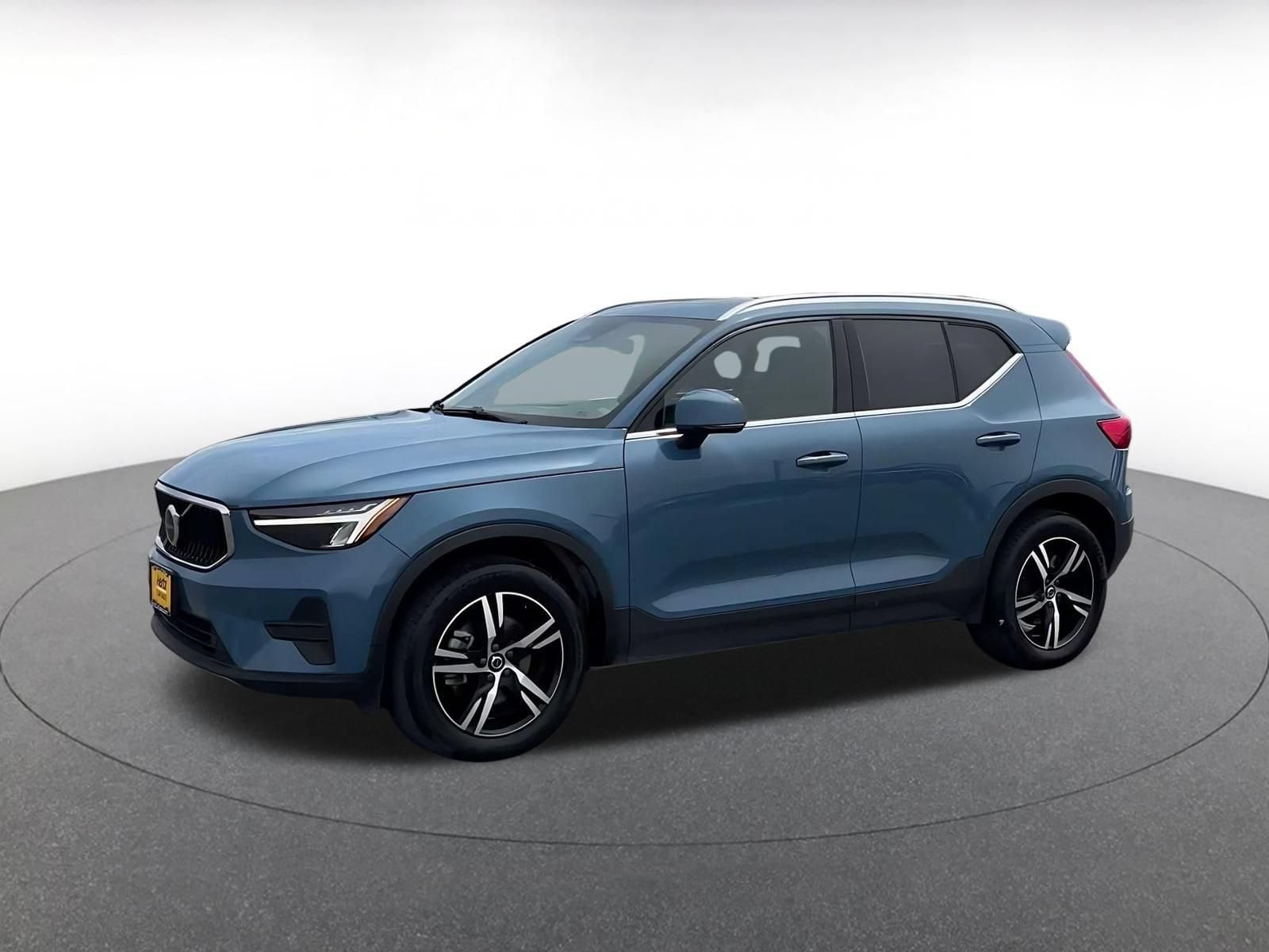 Thumbnail: 2024 Volvo XC40 - 7