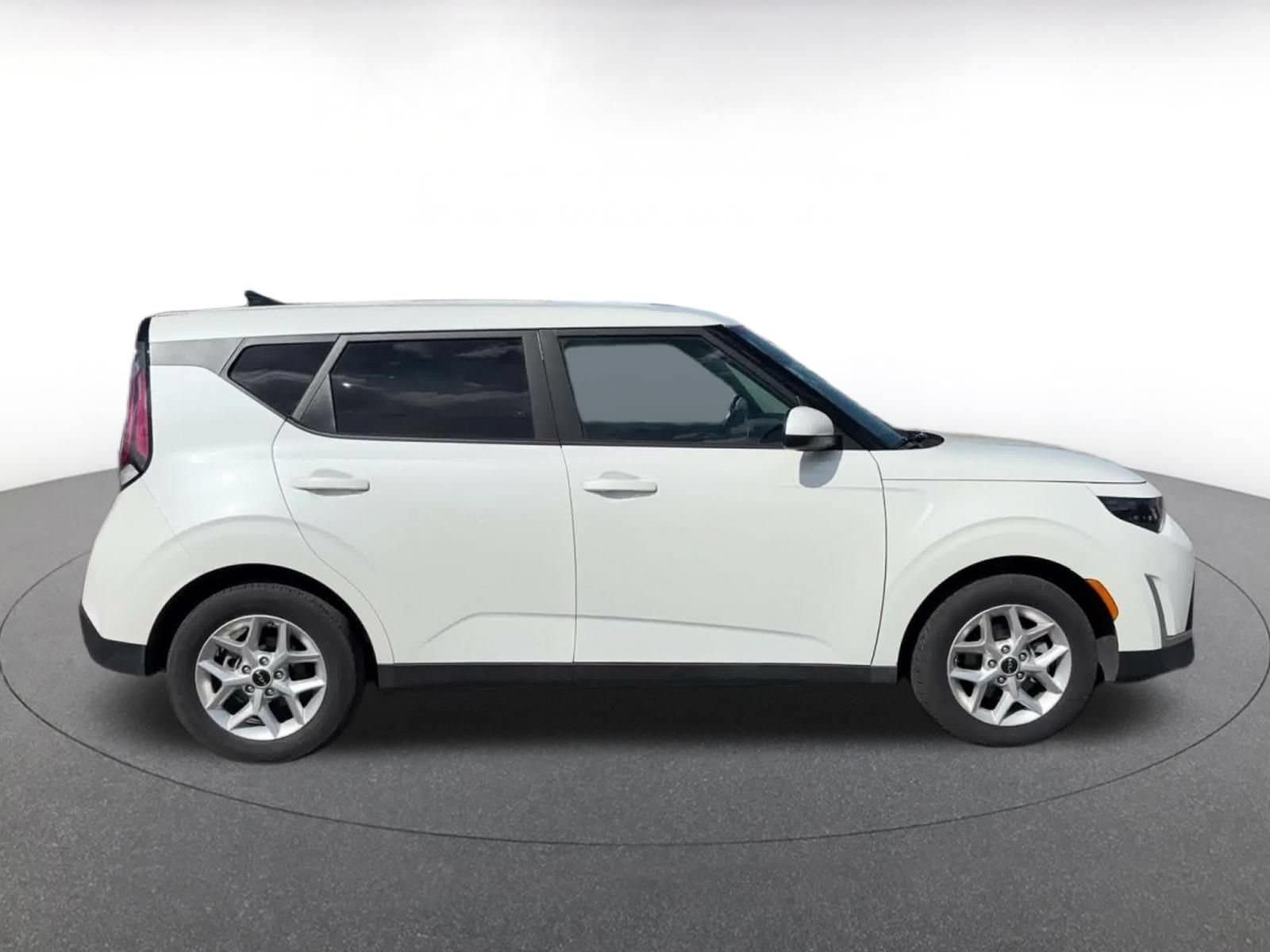Thumbnail: 2025 Kia Soul - 15