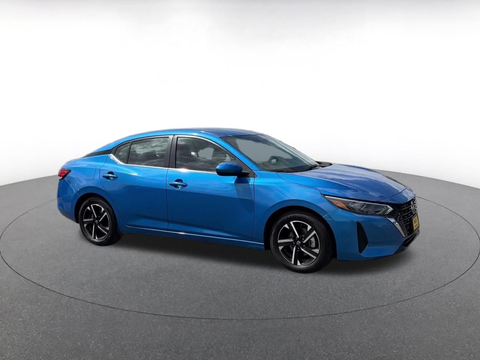 Thumbnail: 2025 Nissan Sentra - 2