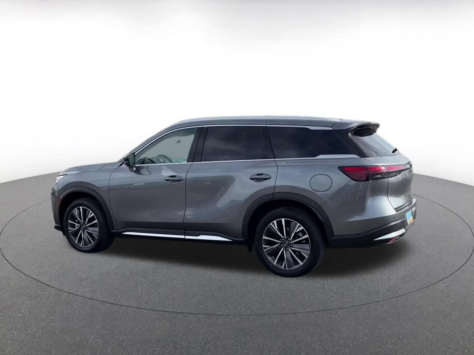 Thumbnail: 2026 INFINITI QX60 - 9