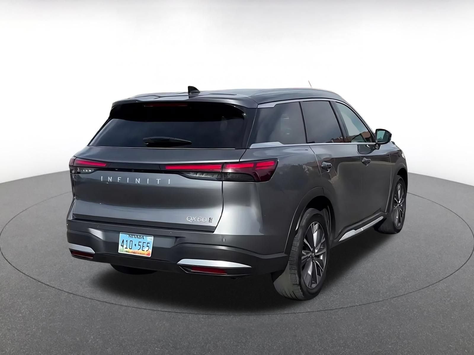 Thumbnail: 2026 INFINITI QX60 - 13