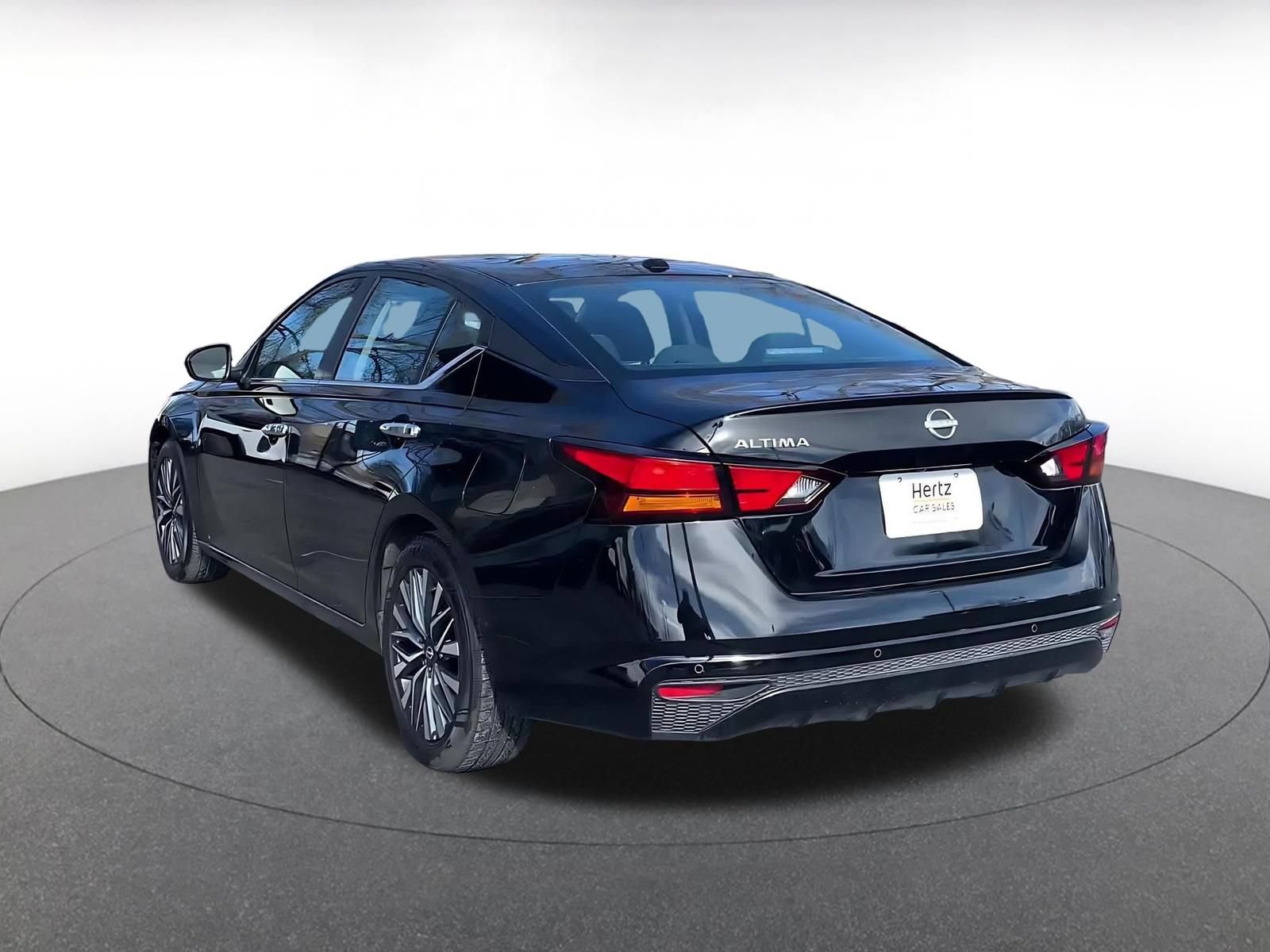 Thumbnail: 2025 Nissan Altima - 10