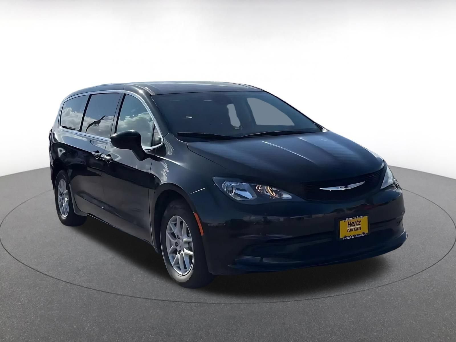 Thumbnail: 2024 Chrysler Voyager - 3